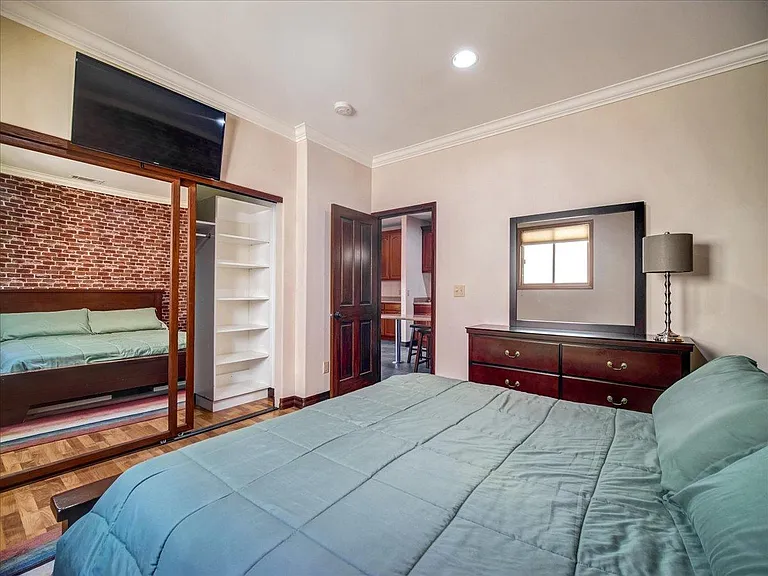 10769 Ohio Ave #Penthouse 2 — Photo 27