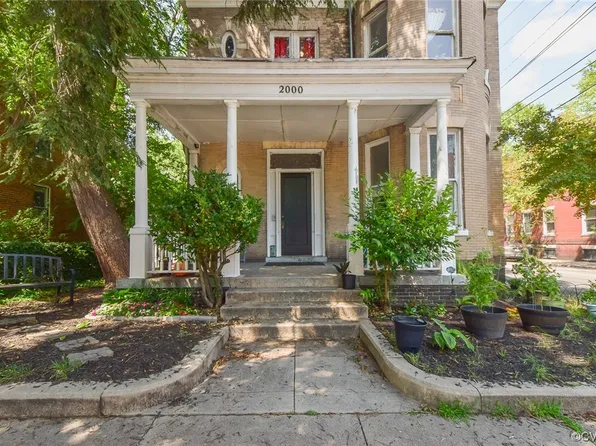 2000 W Grace St, Richmond, VA 23220