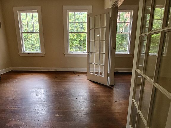 5th image of 1208 35th St APT A