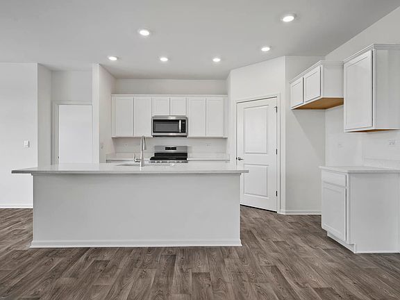 3rd image of 222 Durham St