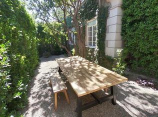 2285 N Beachwood Dr APT 1, Los Angeles, CA 90068