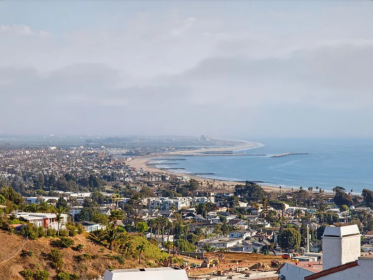 Ocean Views from top balcony