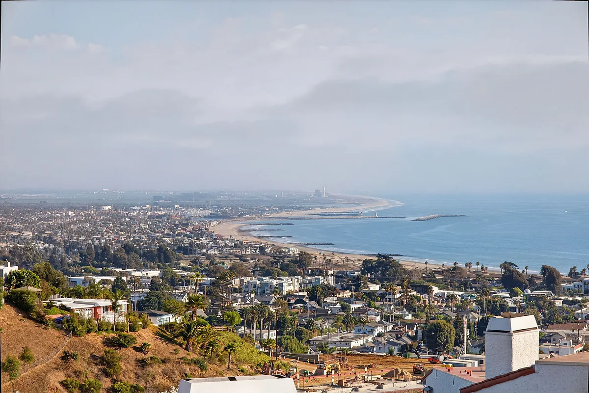 Ocean Views from top balcony - 925 Vallecito Dr
