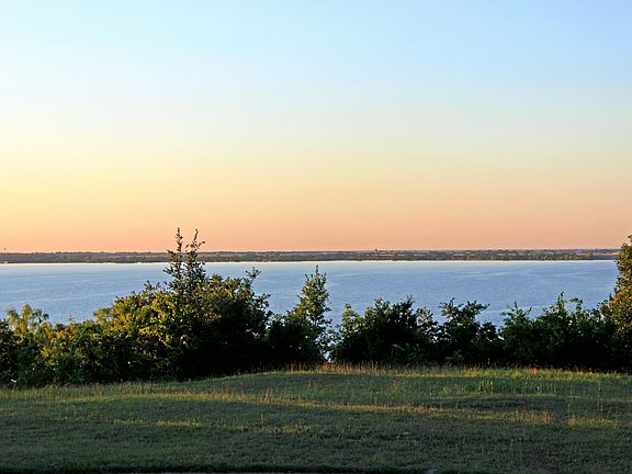 4th image of Wood Lake Dr
