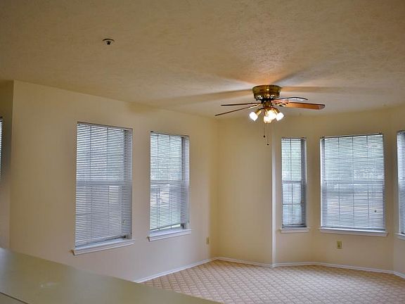 5th image of 13450 Lord Dunbore Pl #4-2