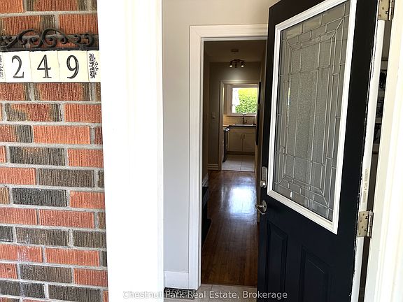 4th image of 249 Pine St