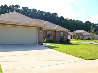 1201 Hunter Wood Dr, Bryant, AR 72022