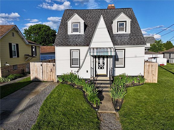 2nd image of 308 Hazen Ave E