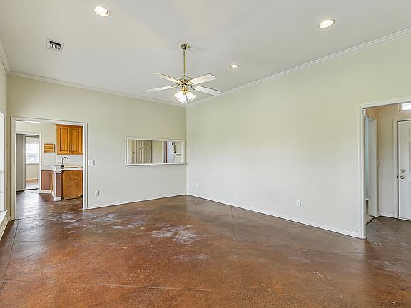 3rd image of 9004 County Road 101