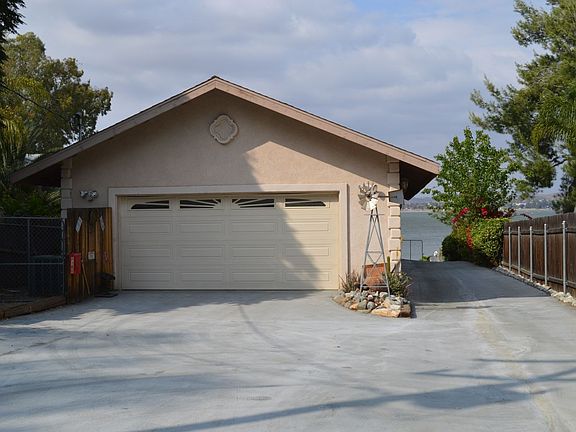 4 Car Garage