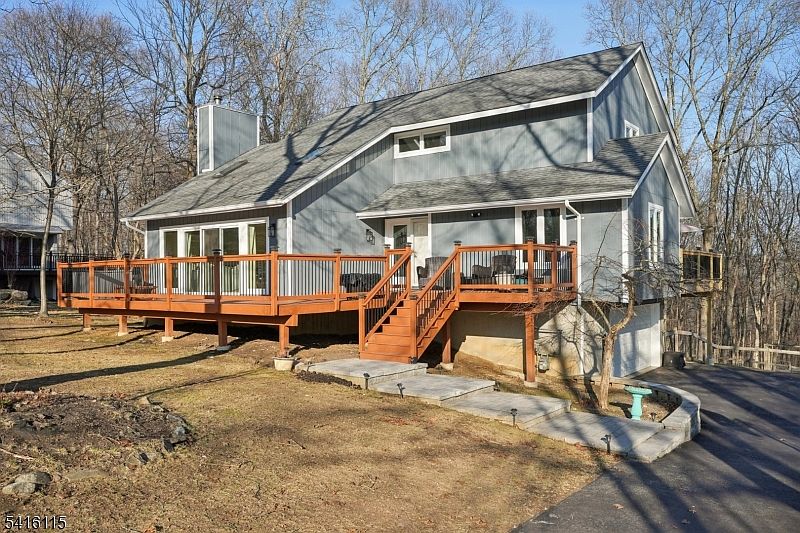 1st image of 45 Lynn Dr