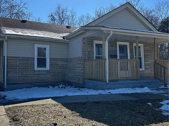 5th image of 541 E Main St