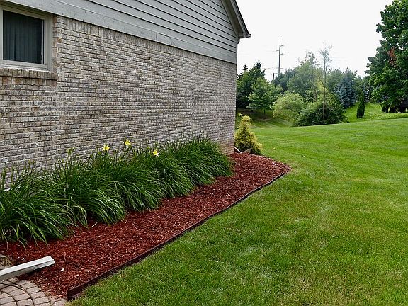 5th image of 39537 Windsome Dr