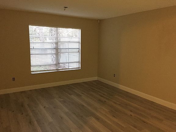 3rd image of 3130 W Sligh Ave