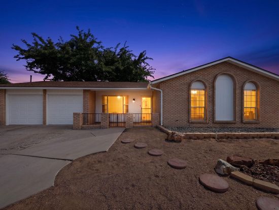 6424 Louise Pl NE, Albuquerque, NM 87109