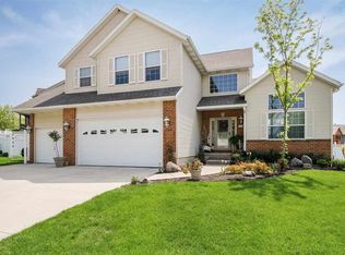 7113 Rockingham Dr SW, Cedar Rapids, IA 52404