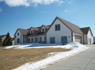 175 Arthur Rd, Hartford, WI 53027