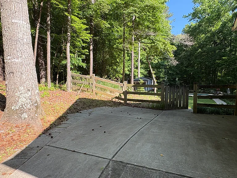 1002 Oak Way — Photo 32