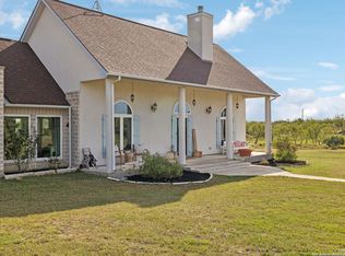 856 County Road 367, Hondo, TX 78861