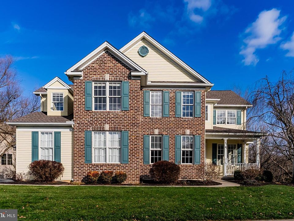 1st image of 74 Sweet Arrow Dr