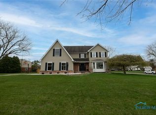 729 Grand Valley Dr, Maumee, OH