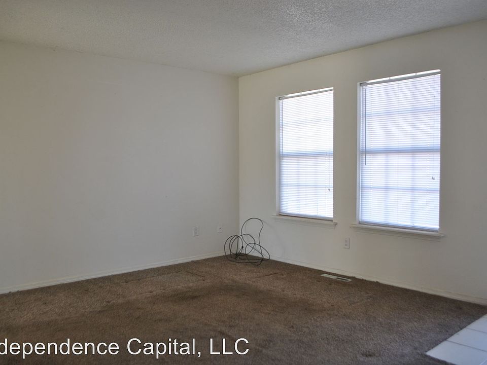 1st image of 2807 La Habra St APT A