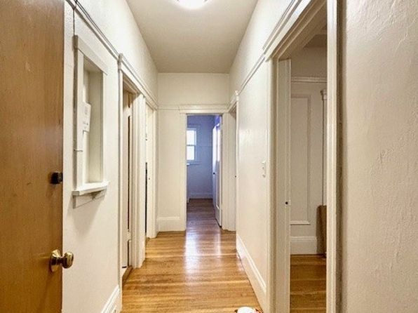 1695 Filbert St APT 2