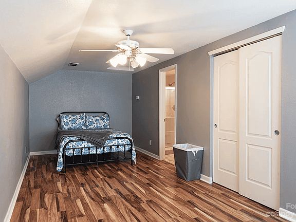 2nd image of 2263 Durand Rd #1