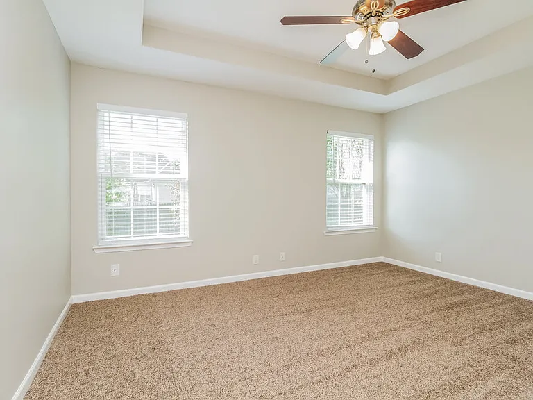 1609 London Gardens Ct — Photo 11