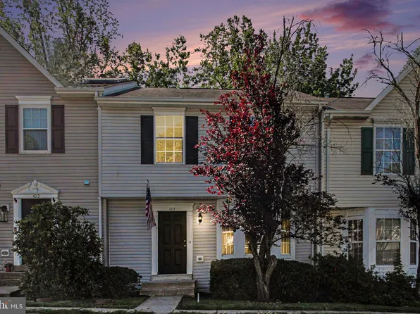 404 Kings Crest Dr, Stafford, VA 22554