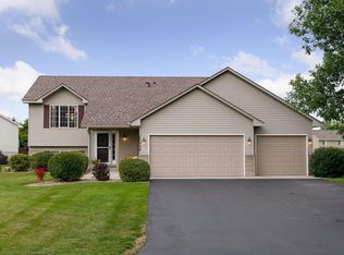 13935 Gadwall Ct, Rogers, MN 55374