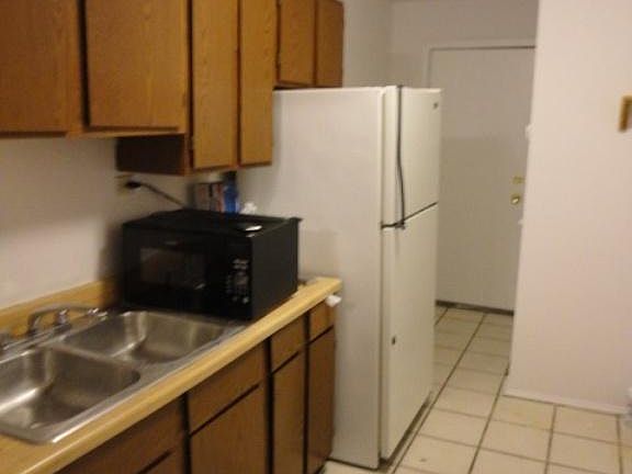 3rd image of 2626 N Rockwell St #2R