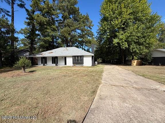 2nd image of 108 Plum Tree Rd