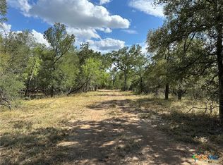 650 Coastal Ln, Luling, TX 78648