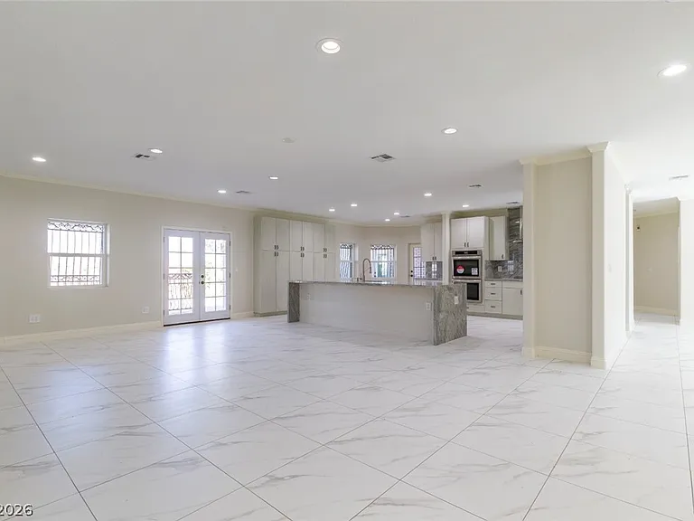 60 E Levi Ave — Photo 15