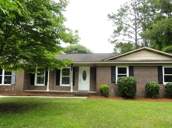 1206 Kenningston St, Wilmington, NC 28405