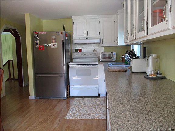 5th image of 22 James St E