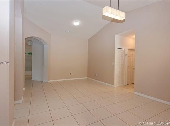 3rd image of 9121 SW 162nd Ln