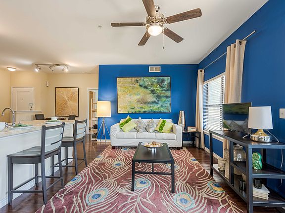 4th image of 2505 Longview St #2-4507