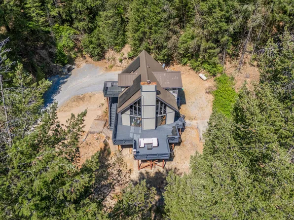 19610 Roaring Brook Way, Lakehead, CA 96051
