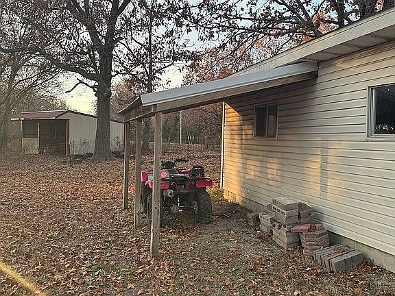 Lean-to added (2017)