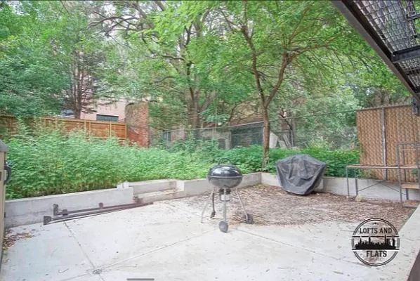 Rented by Greenrock Management | media 27