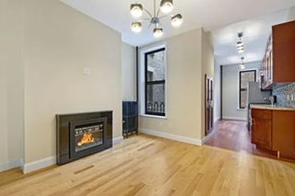 Rented by Ilene Axelowitz, LREB | media 14