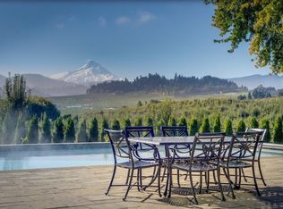 2650 Webster Rd, Hood River, OR 97031