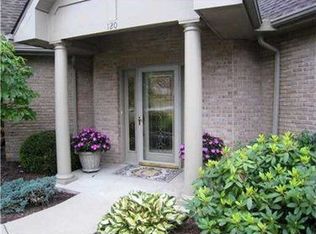 120 Evergreen Dr, Mcmurray, PA 15317