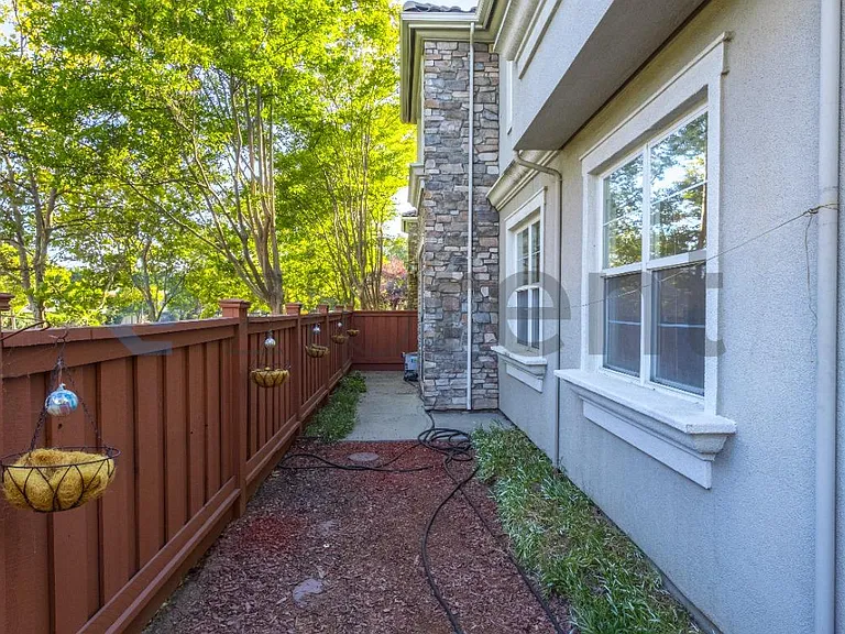 Side yard