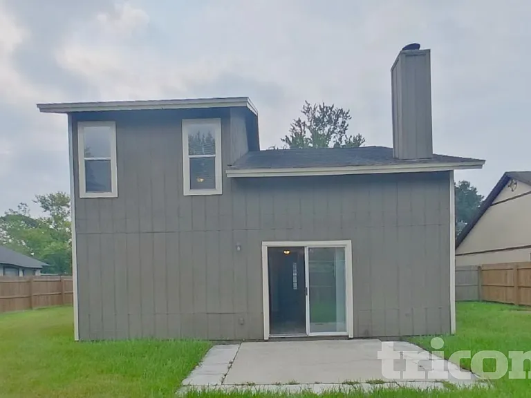606 Radnor Ln — Photo 15