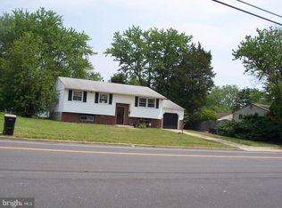 157 Kelly Driver Rd, Clementon, NJ 08021