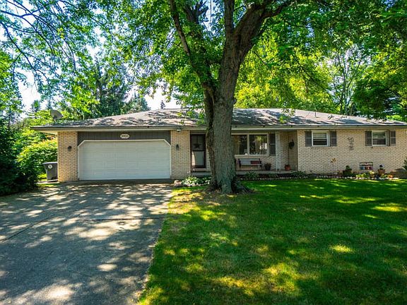 3rd image of 3955 E 34th Ct