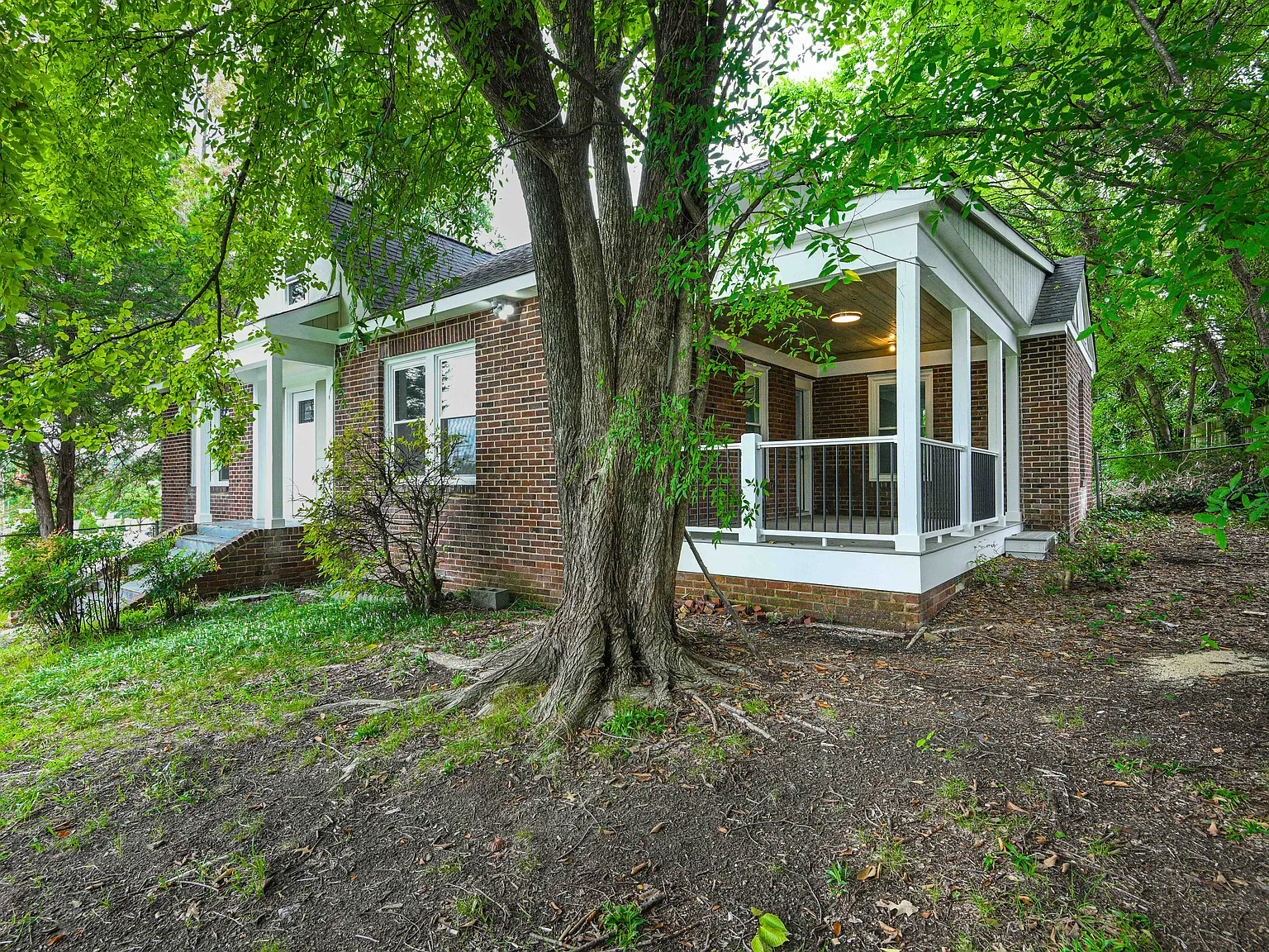 3 bed, 1675 sqft, $2,200 — Photo 2
